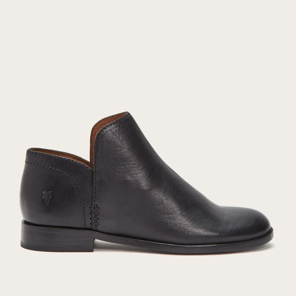 BRAND NEW Frye leather boots - Elyssa shootie